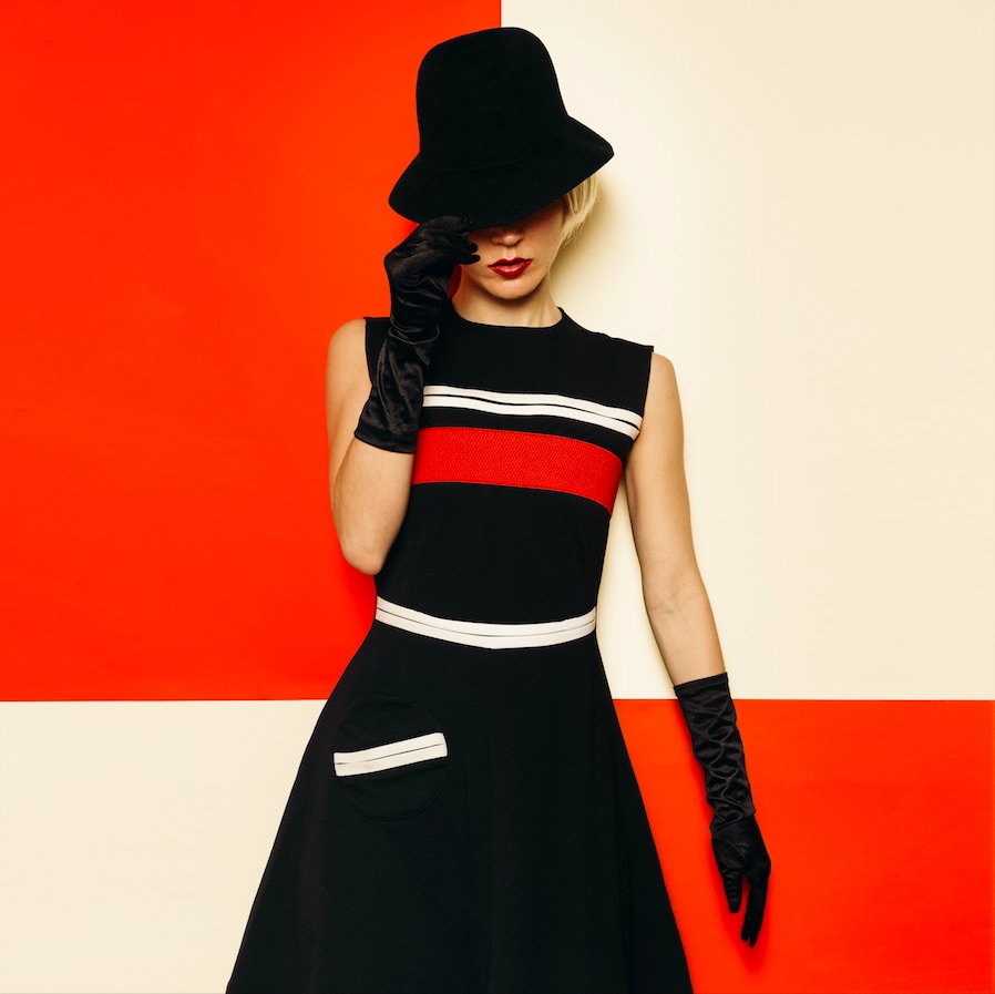 How to get Mary Quant ’60s Look Timeless and cool style.