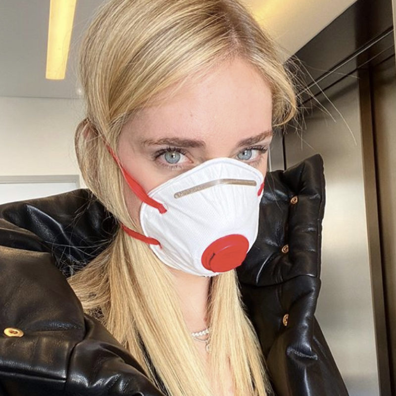 Chiara Ferragni wearing a face mask to protect her against Coronavirus.