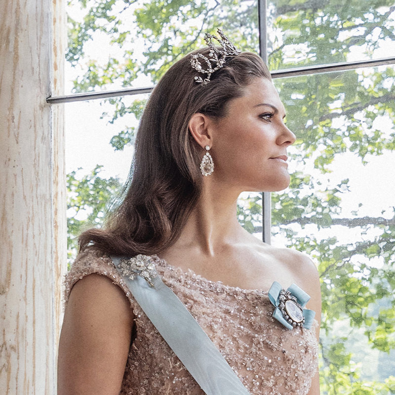 Crown Princess Victoria of Sweden official portrait showing how to wear a tiara.