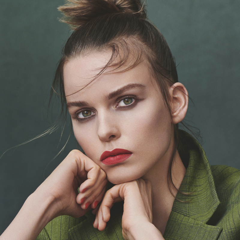 A/W 2021 makeup review: 6 trends you should try now Focus on eyes and lips.